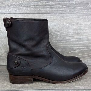 Frye Melissa Short Women’s Sz 8B Brown Leather Rear Zip Double Button Moto Boots